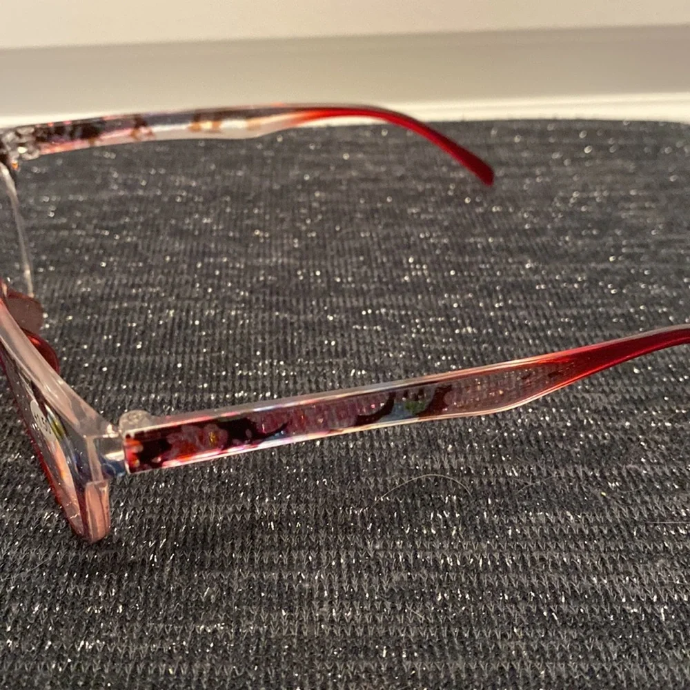 👓 🆕NIP: Retro Red Floral Readers